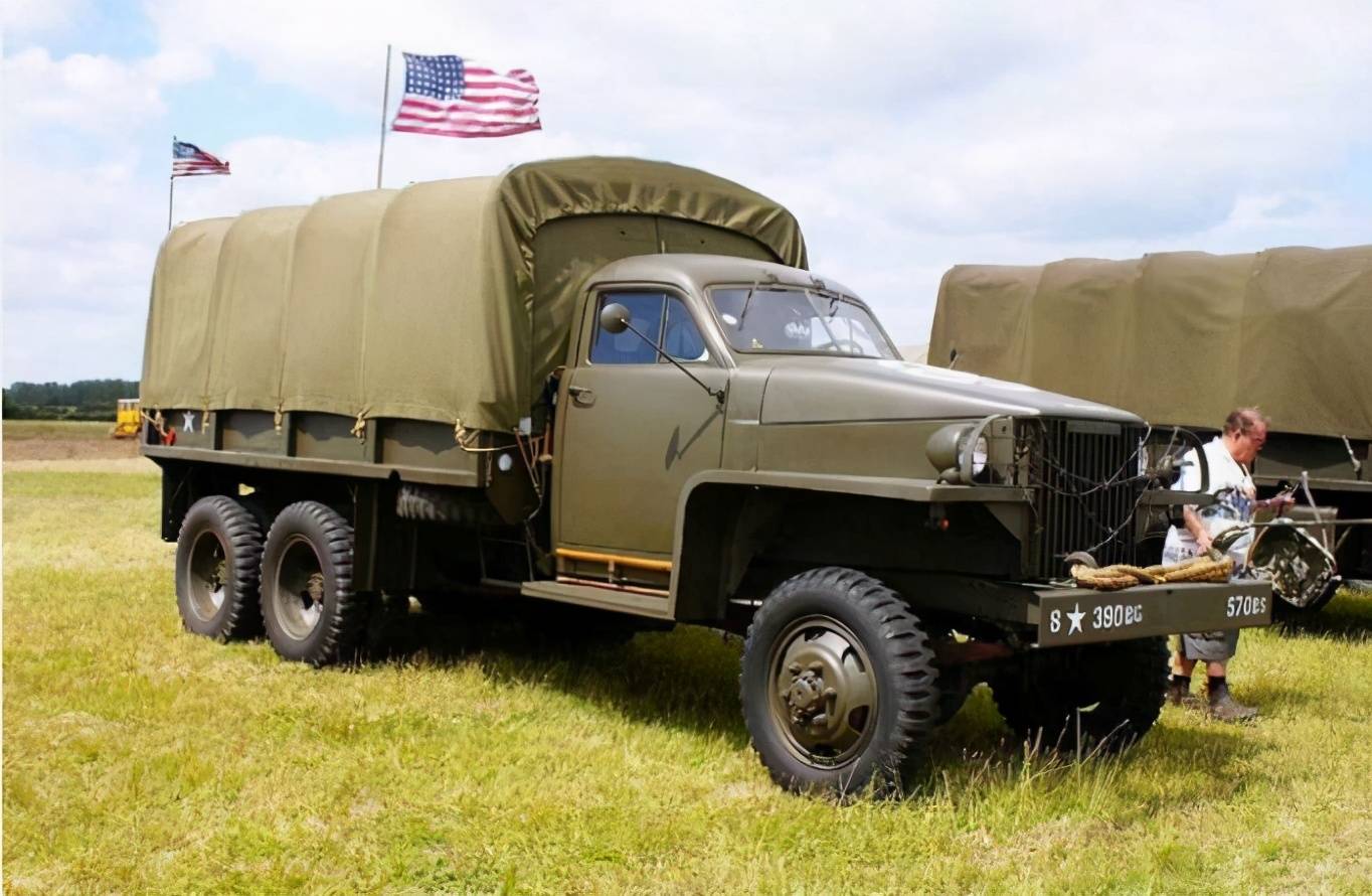 雪中送炭,二战美军援助的运输卡车,为苏军反攻带来了胜利的希望