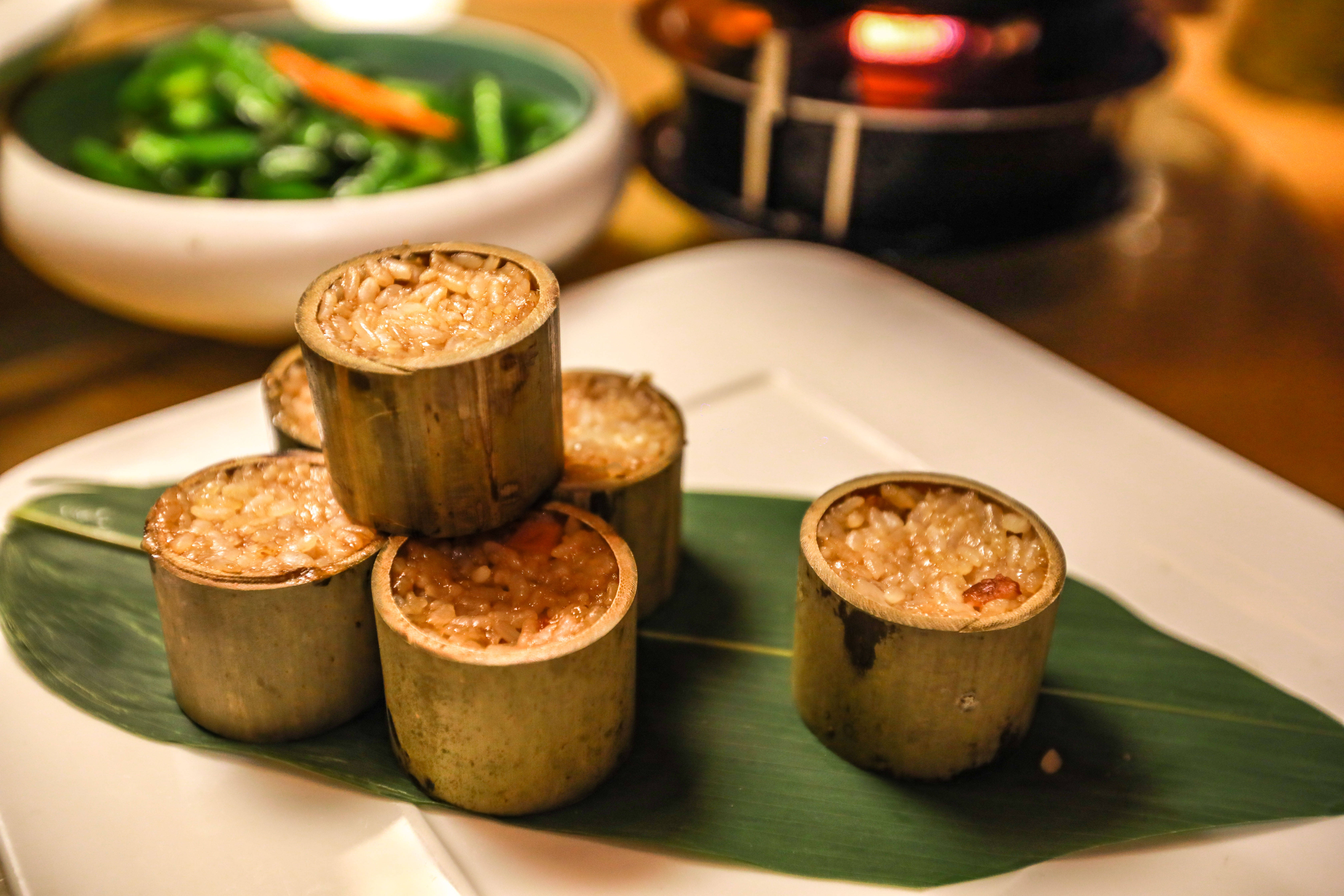 编辑 黎族竹筒饭(清甜口味 一定要趁热吃的竹筒饭,是海南黎族特色的