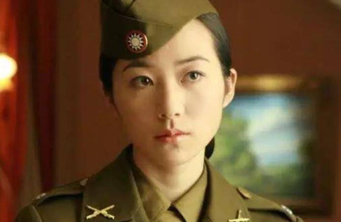 原创4位拍军旅戏的女明星,穿军装各有风格,韩雪被认为最有气质