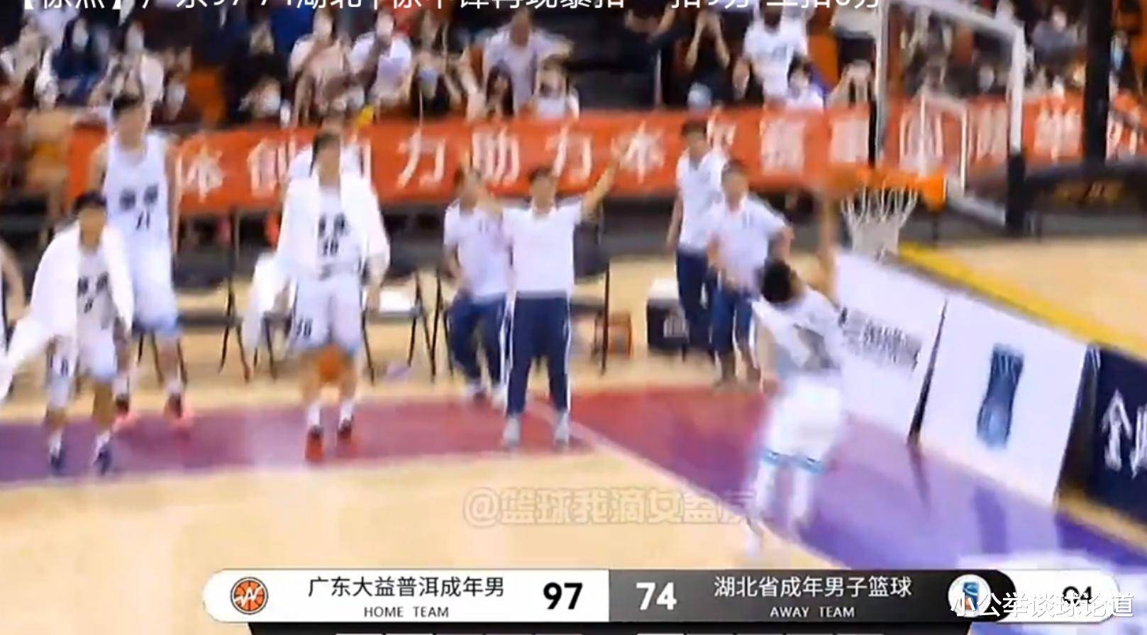 原创广东三消息!徐杰汤杰扣篮表演,全运会三连胜,杜锋扮演摄影师!