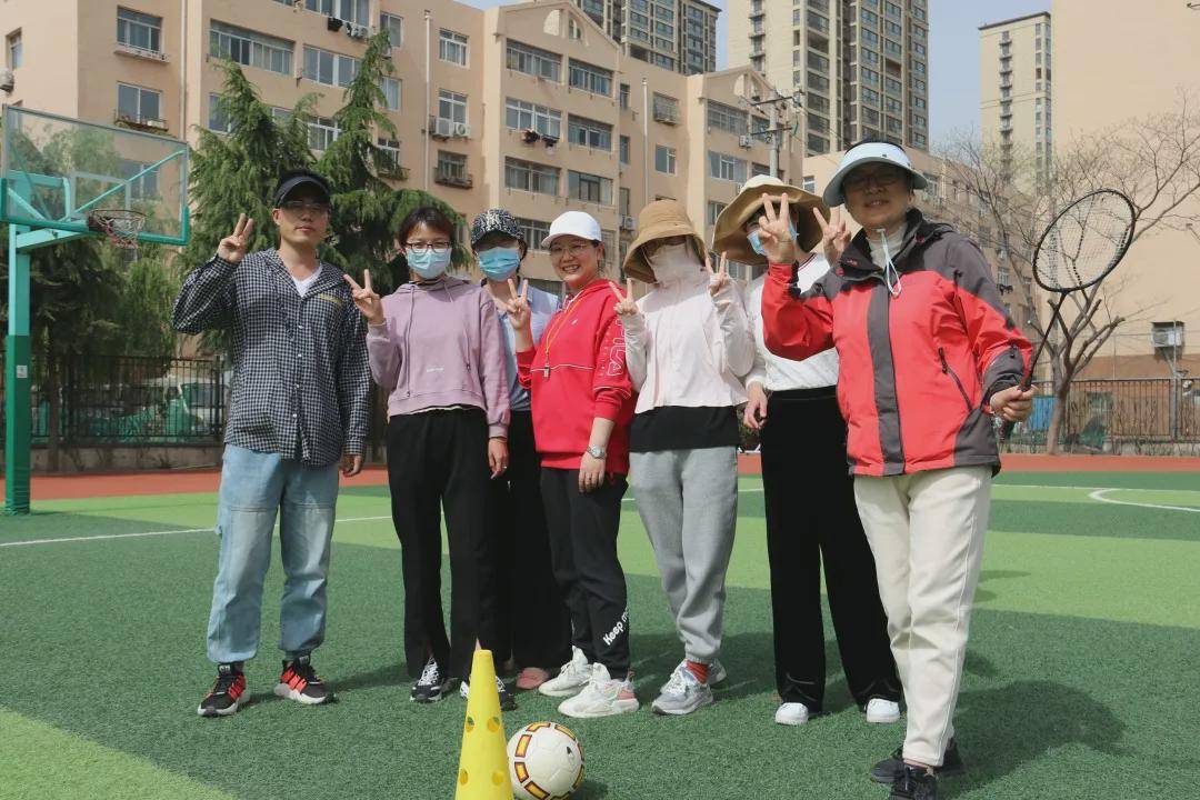 青岛书院路小学加强锻炼强健体魄献礼建党百年华诞