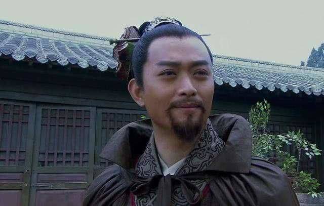 为何宋江和柴进都喜欢广结善友而柴进却做不了梁山的扛把子