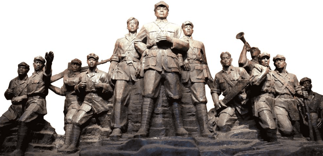 纪念平江起义的塑像.
