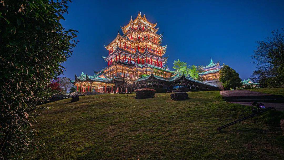 鸿恩寺