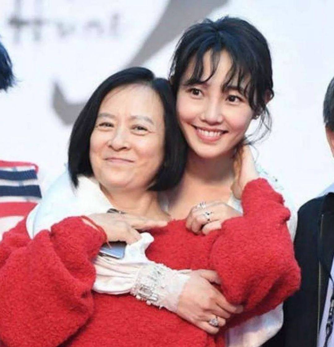 董志华的老婆是娱乐圈第一经纪人,王京花.