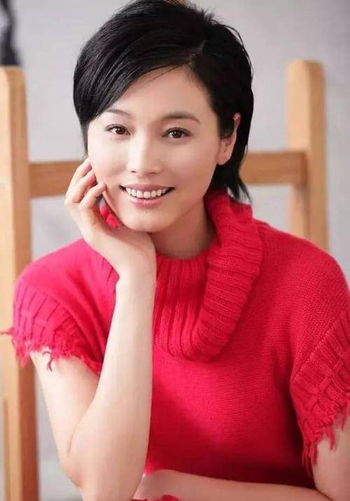 演《父母爱情》的张延变老,发福撞脸倪萍?"男人婆"也能嫁得好