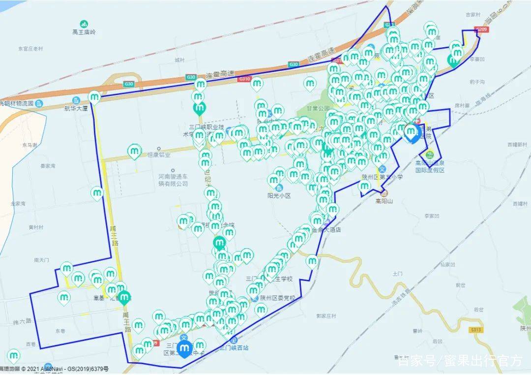 五月初, 首批1200辆蜜果共享电单车整齐投放在陕州区 200个规划的