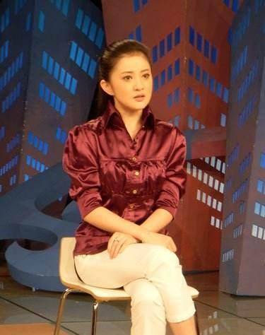 原创小婉君金铭近照撞脸郭京飞撒贝宁曾说要娶她39岁至今未婚