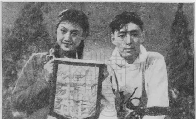 原创94岁黄宗英敢爱敢恨,一生经历四次婚姻,如今与文学为伴