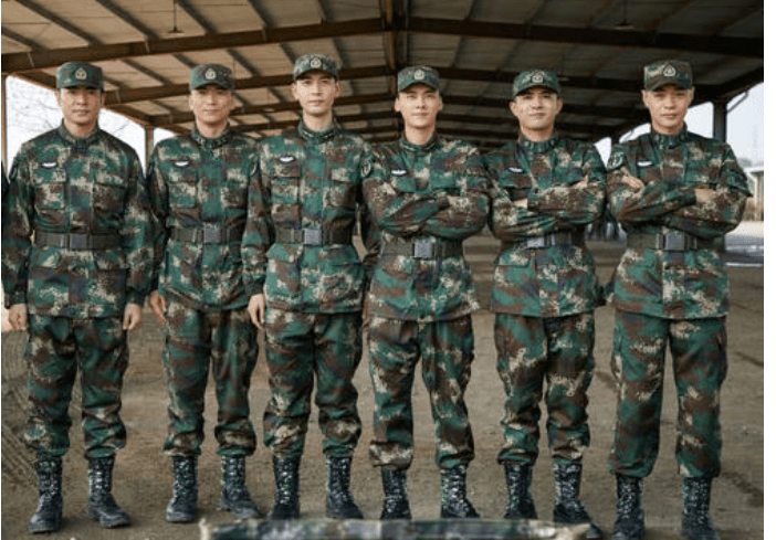 然而这部电视剧《我是特种兵之利刃出鞘》,却是要揭开中国第一支导弹