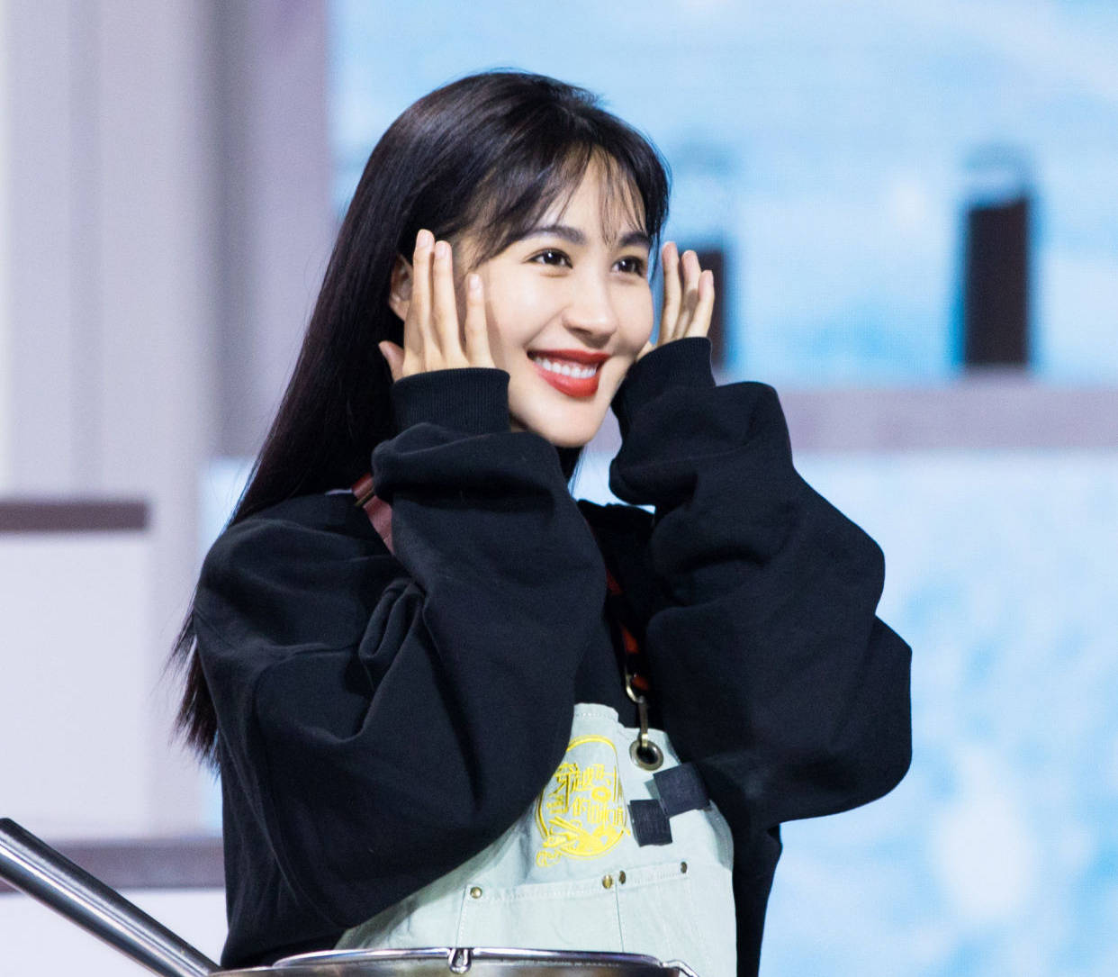 李菲儿粉丝团好给力!《浪姐2》长沙世界之窗应援,少女