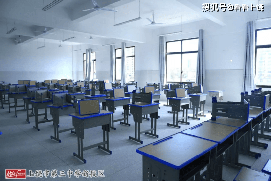 上饶市第三中学新校区已于2019年9月份开始投入使用.