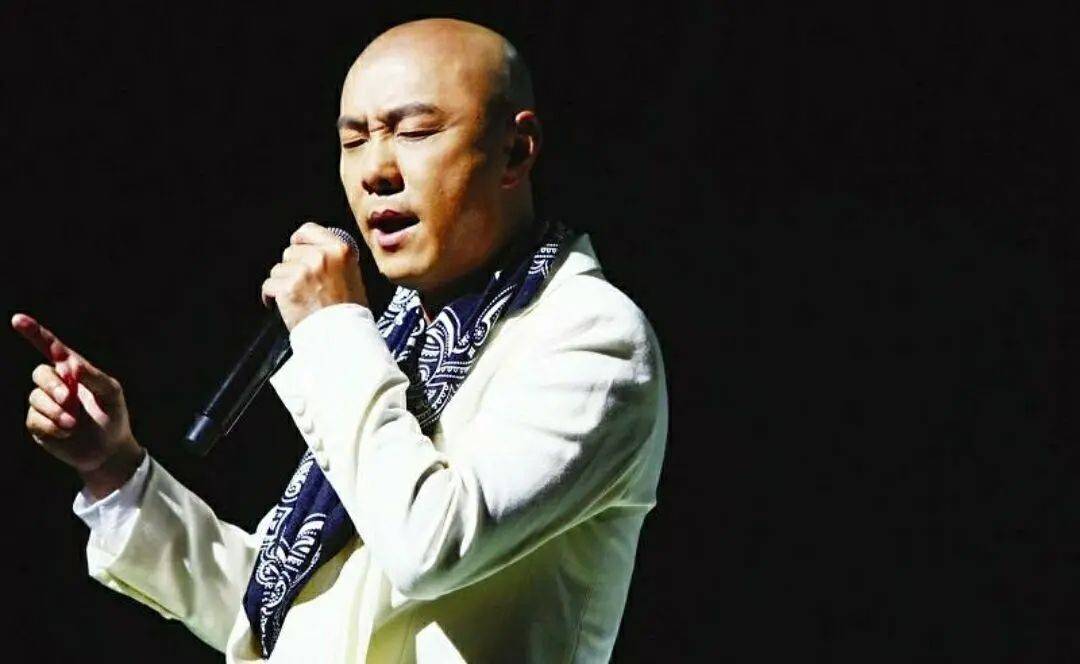 光头依然很帅的5位男星,徐峥很有福气,张一山让人不敢
