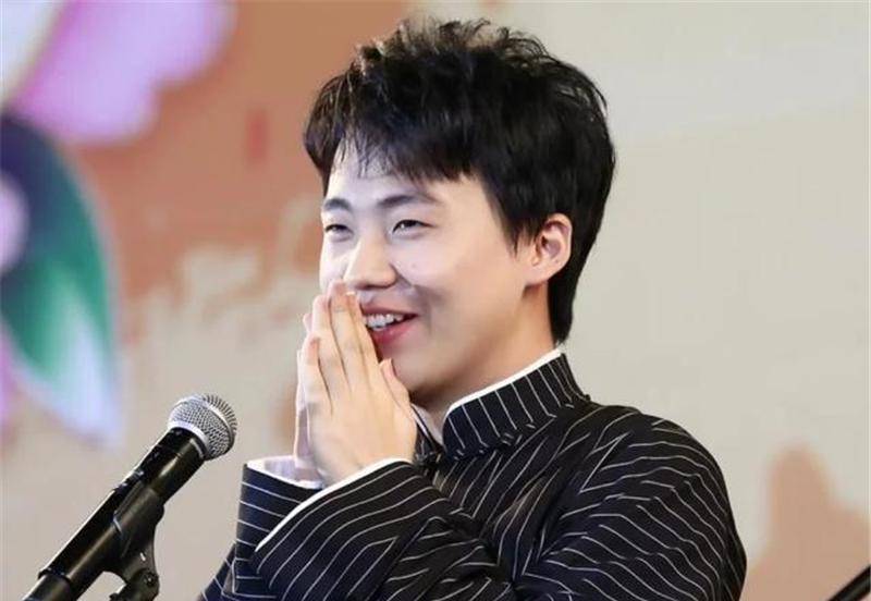 郭麒麟和张含韵疑似有恋情?郭德纲:大七岁也没事,赶紧