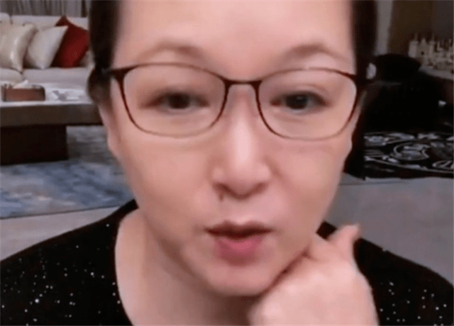 原创赵本山老婆马丽娟回应球球被求婚虽不太满意但女儿开心就好