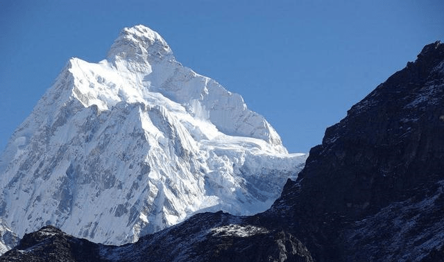 世界第三高峰干城章嘉峰