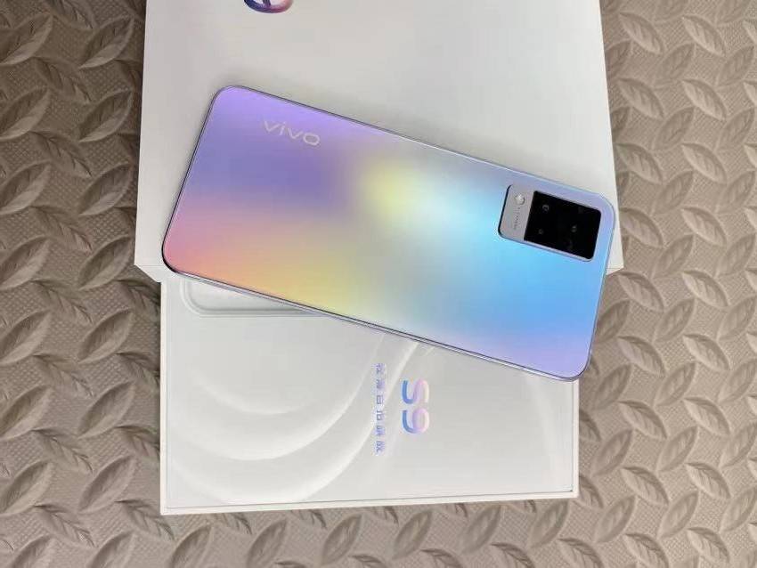 原创vivo s10配置全曝光:4400万前置双摄 3970mah,预计2999元起