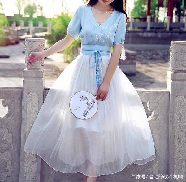 复古小清新连衣裙,优雅不失美丽,穿上仙气十足!_裙子
