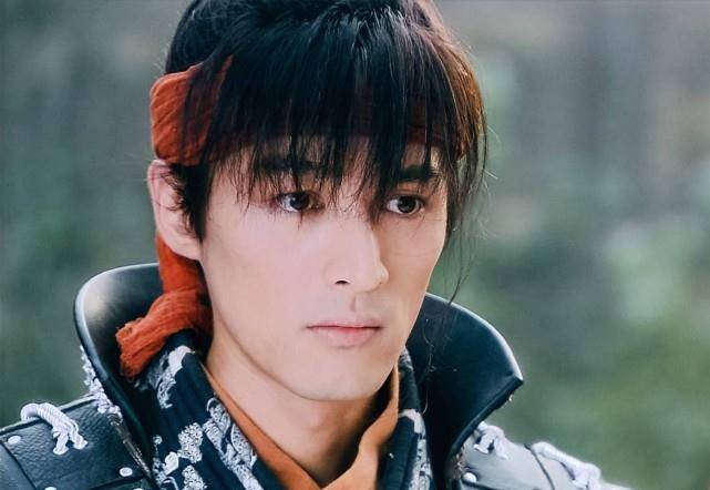 原创仙剑三天帝送来了飞蓬的头盔为何不把镇妖剑一并送来