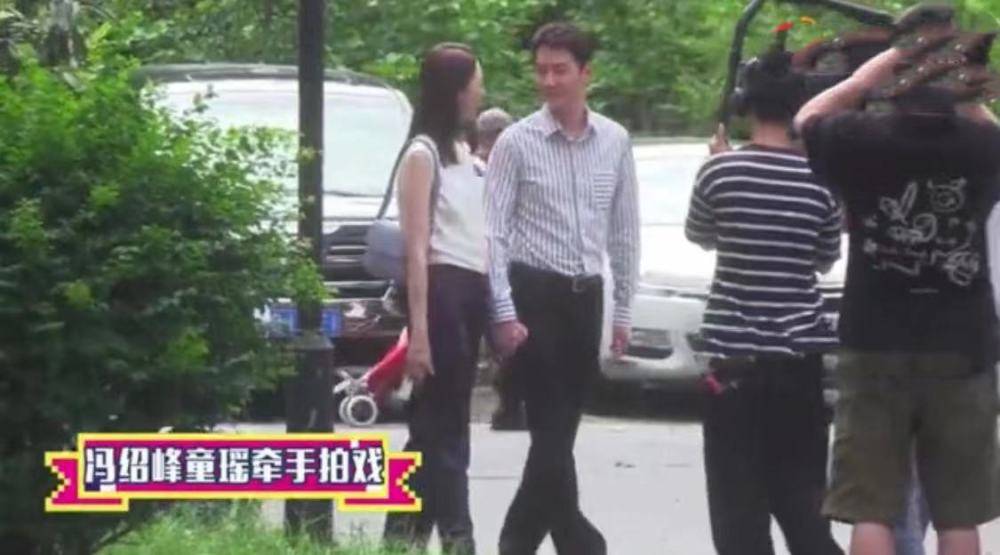 原创冯绍峰童瑶合作新剧,虽然是初次合作,但在镜头里还挺有cp感的.