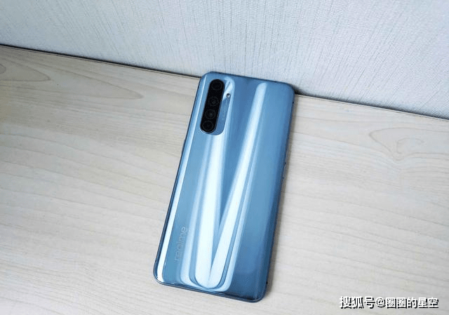 真我x50pro玩家版评测:性能旗舰,给你带来上分如喝水的游戏体验