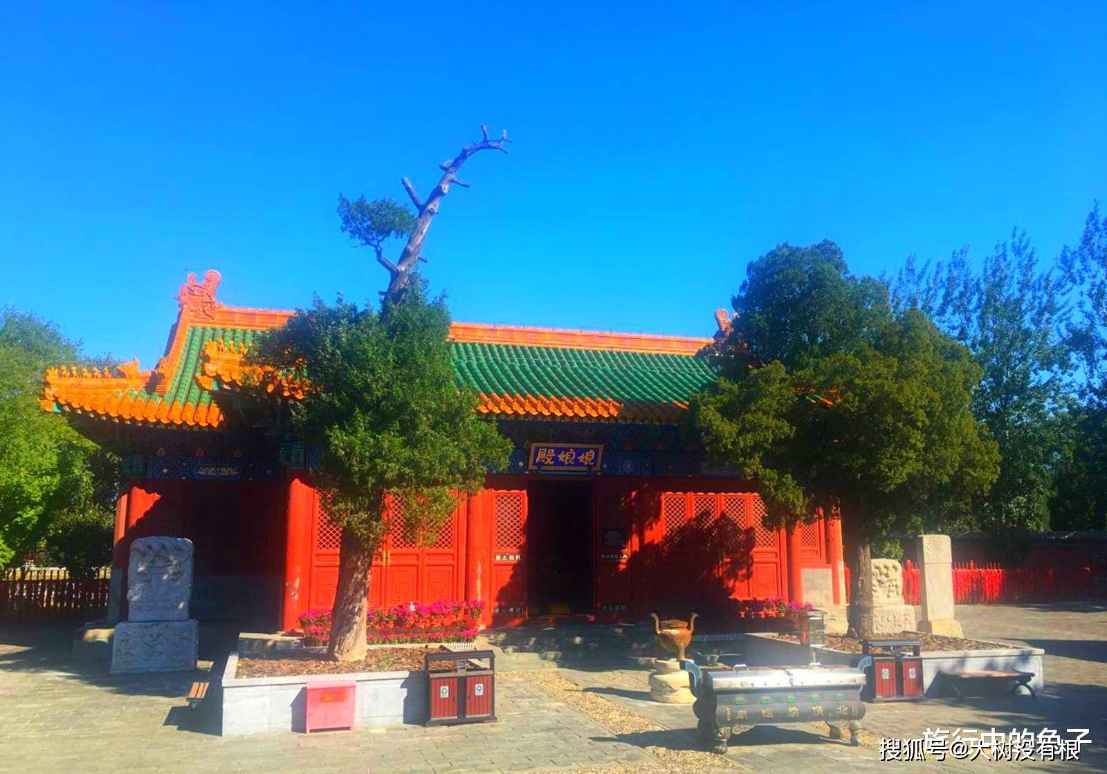 北京娘娘庙,鸟巢体育馆都给它让路100米,怪事频发