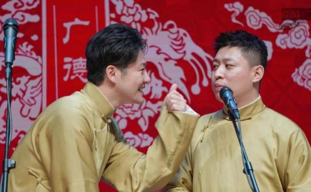 德云社龙字科直播,李鹤东不仅让师爷谢金闭嘴,网友更是哑口无言!