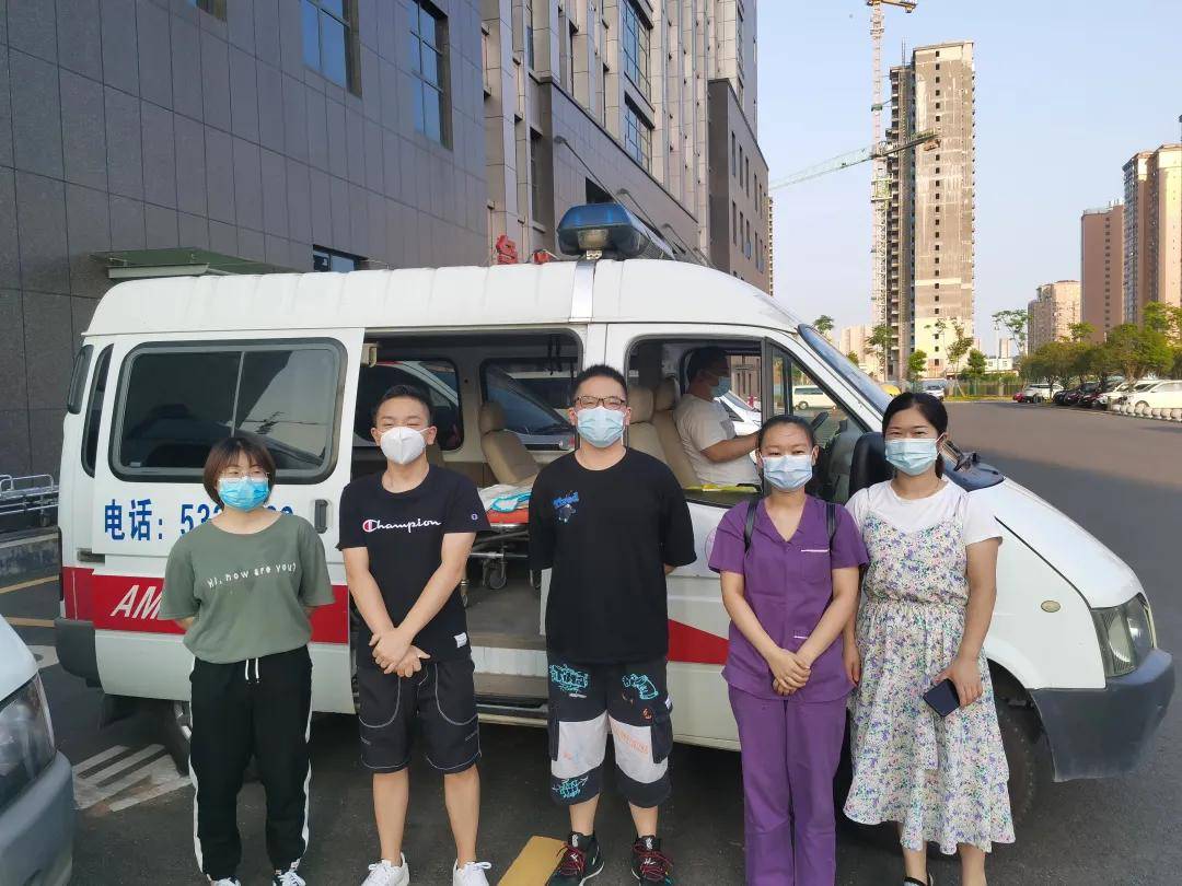 7月30日7:00,石门县妇幼保健院陈雁雁,张崴,陕申山,涂云凤,邹超等5名