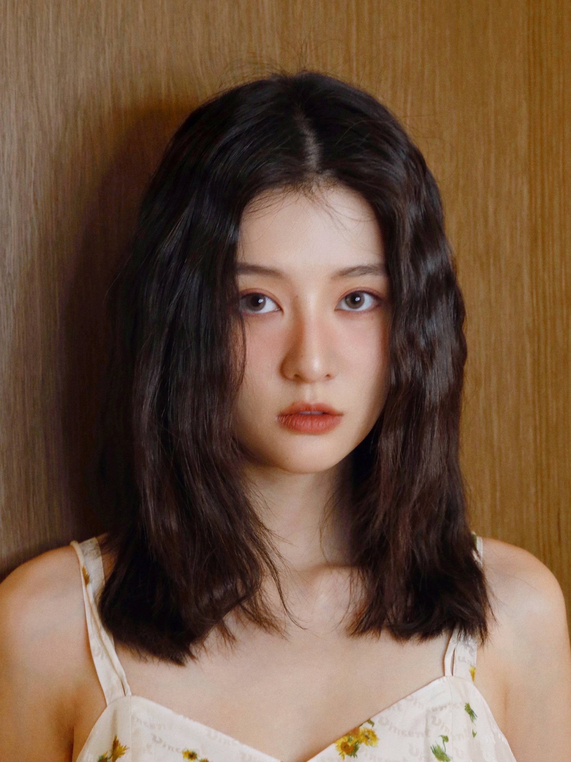 乔欣,1993年出生于黑龙江省哈尔滨市,身为北方人的她,172的身高在娱乐