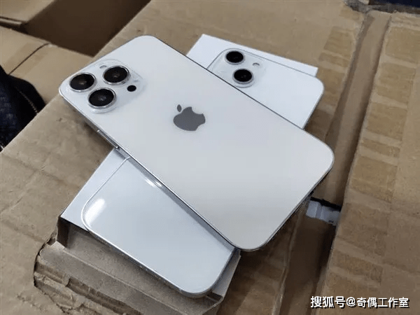 不过只有高端的iphone 13 pro和iphone 13 pro max才会有搭载ltpo技术