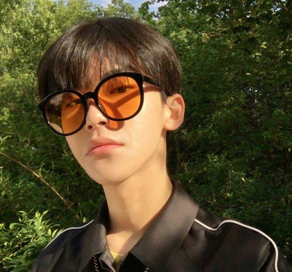 清爽干净,阳光帅气的小奶狗,00后的男生今年都流行这个发型吗?