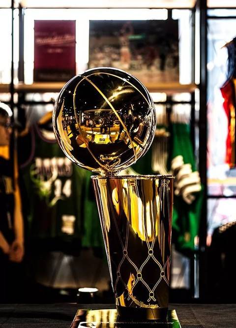 nba总冠军奖杯叫"奥布莱恩杯",那其他奖杯用谁命名?科比在列!