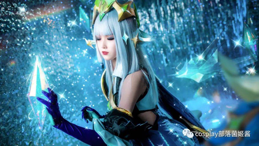 cos:王者荣耀同人虞姬启明星使cos正片@秋楚楚,去摘那