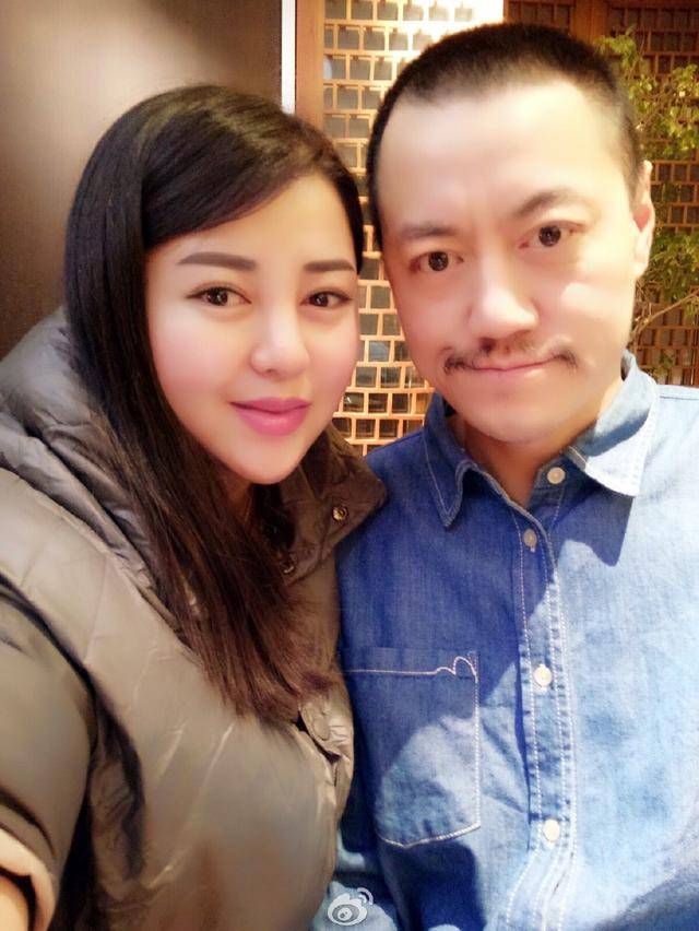 北大学霸雪村,32岁爆红,39岁离婚次日便2婚,二婚老婆美貌动人