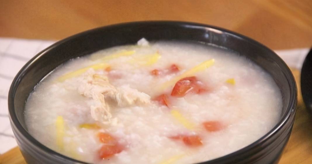 番茄土豆和鸡肉粥