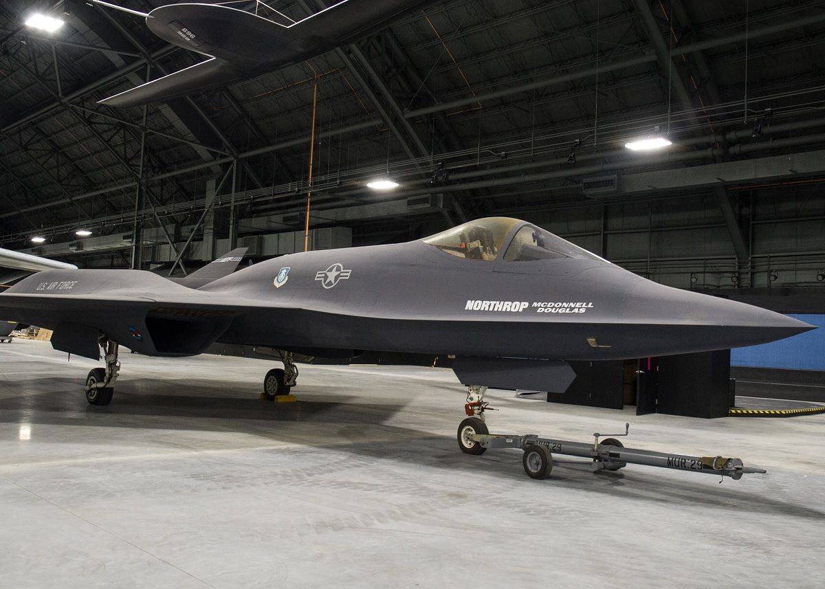 半路夭折的五代战鹰,这款战机性能超过f-22,堪称最超前的设计
