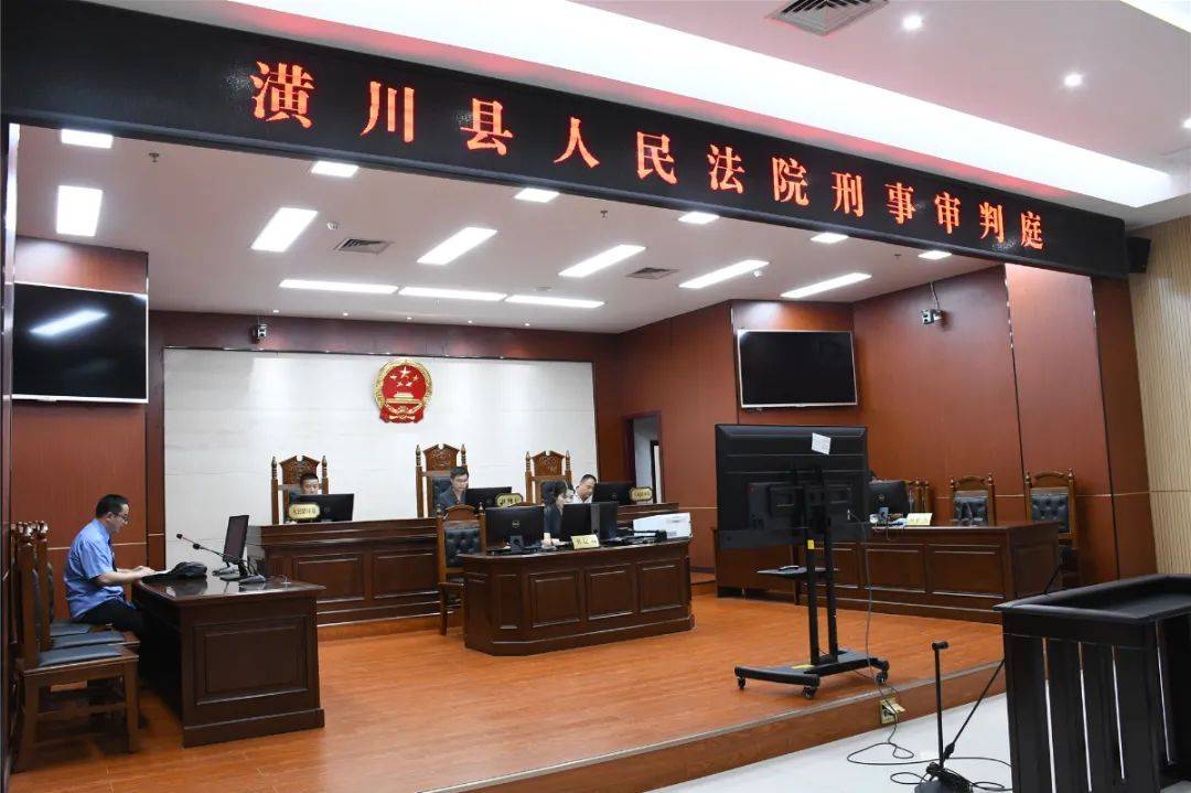 潢川县人民法院:"云间"庭审在指尖更在心间