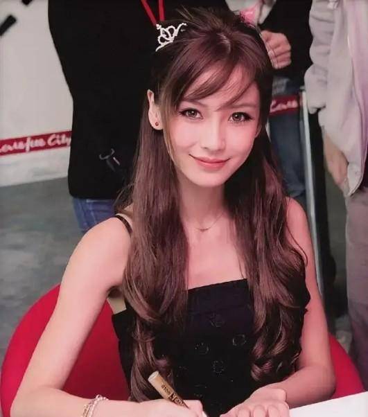 原创杨颖10年前模特照片曝光日系妆容颜值高与现在区别太大