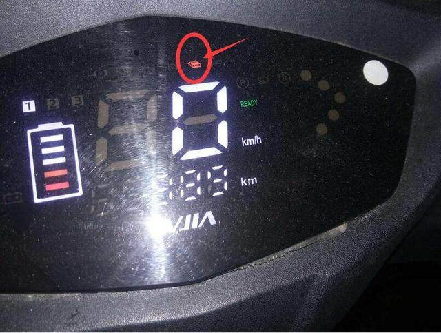 电动车不跑液晶仪表的故障指示灯为我们提供故障配件信息