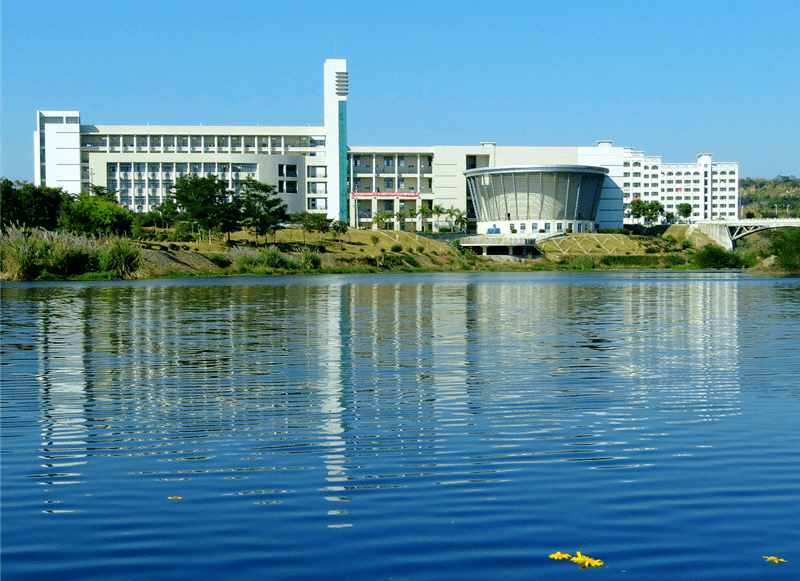 广东海洋大学是广东省人民政府和自然资源部共建的省属重点建设大学