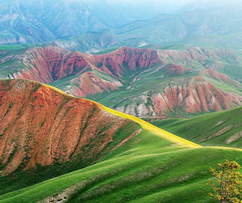 原创山是什么形状的地球上的山峰形态各异变化万千