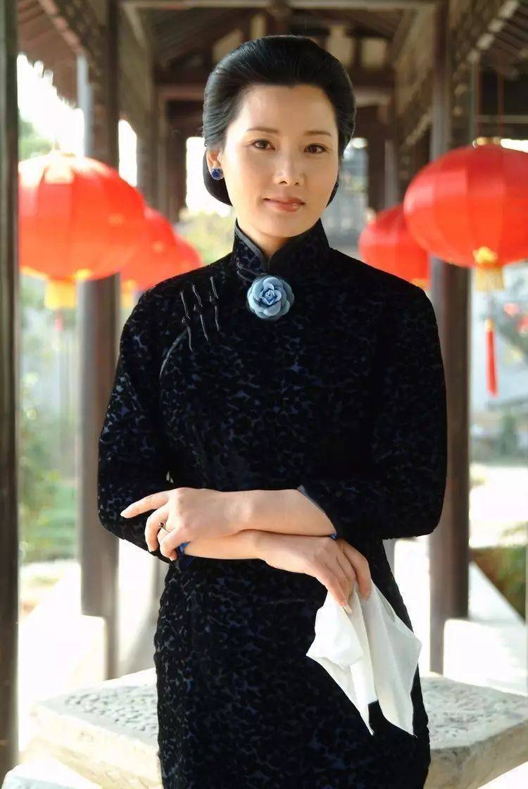何彩飞 8个美丽瞬间 著名女明星 醇厚 优雅 端庄