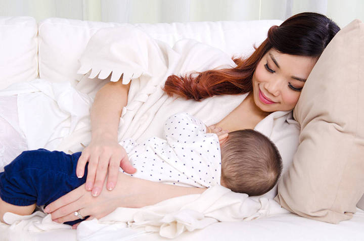 宝宝2岁前,尽量选择母乳喂养,以免错过增强免疫力的关键期