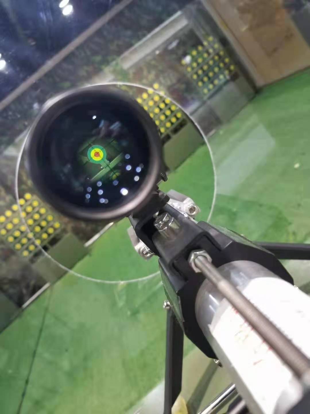 射击设备中觇孔式与缺口式瞄准镜有什么区别?