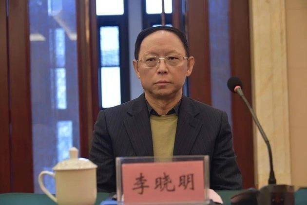 《胡润百富榜》,李晓明以345亿元身家位列榜单第139位,坐稳云南首富的