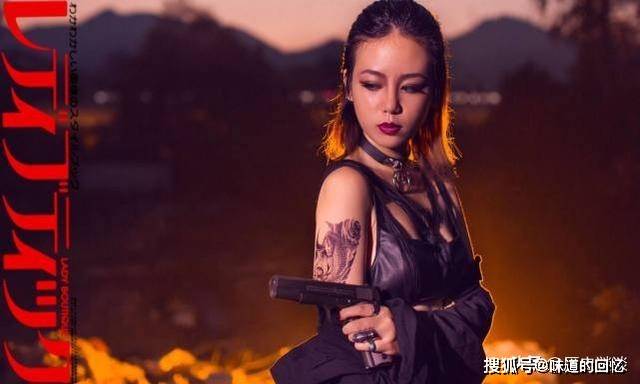 原创她是日本黑帮"女老大,手段狠辣,曾手持ak47扫射仇家