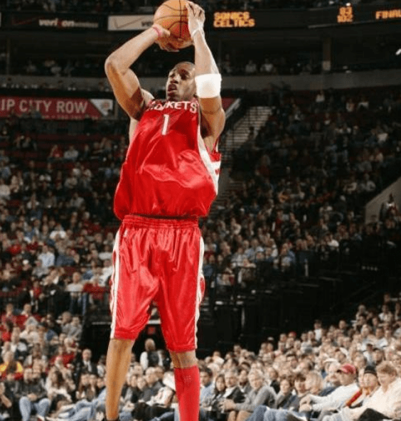 原创麦迪时刻是nba经典,那场比赛他出手29次,拿到了多少分?