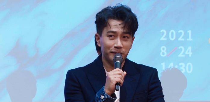 刘恺威每天清晨醒来研读原著为话剧雷雨二轮巡演下足功夫