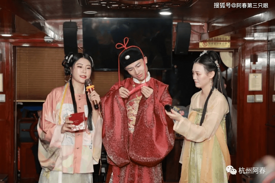 大运河霓裳夜fm996庆生汉服游船活动