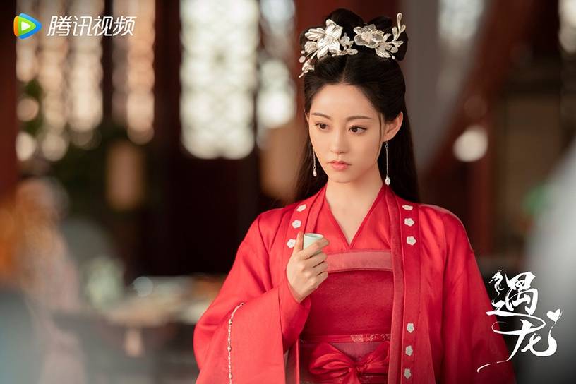 网评2021古装剧最美红衣美人top10赵丽颖白鹿上榜彭小苒第二冠军是他
